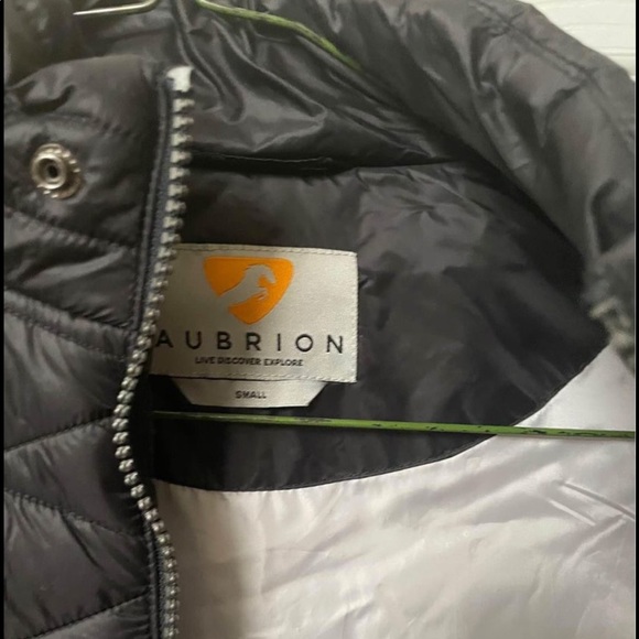 Brand new Aubrion (by Shires) vest - Picture 3 of 3